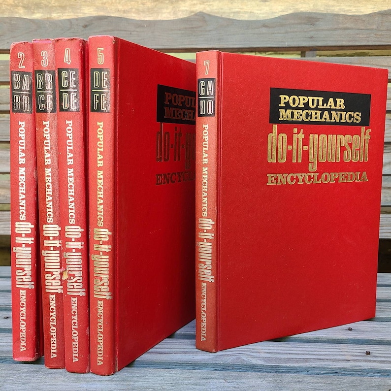 Popular Mechanics Books/Collection/Do It Yourself Encyclopedia/Book Set/Illustrated/DIY/Red/Gold/1960s/1970s/Home Improvement/Lot/Bookshelf image 4