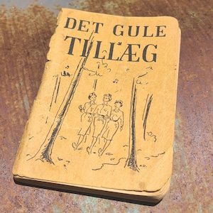 Pigespejdernes Fællesråd Danmark/Det Gule Tillaeg- books in Dutch/1950s/girl scouts/scouting/sheet music/songs/handbook/guide/yellow/small