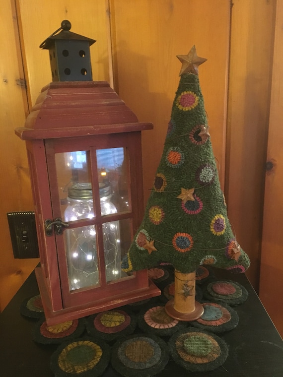 3-Dimentional Hooked Penny Christmas Tree Rug Hooking Pattern.