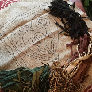 Valentines Bouquet 2 Rug Hooking Pattern on Linen - Etsy