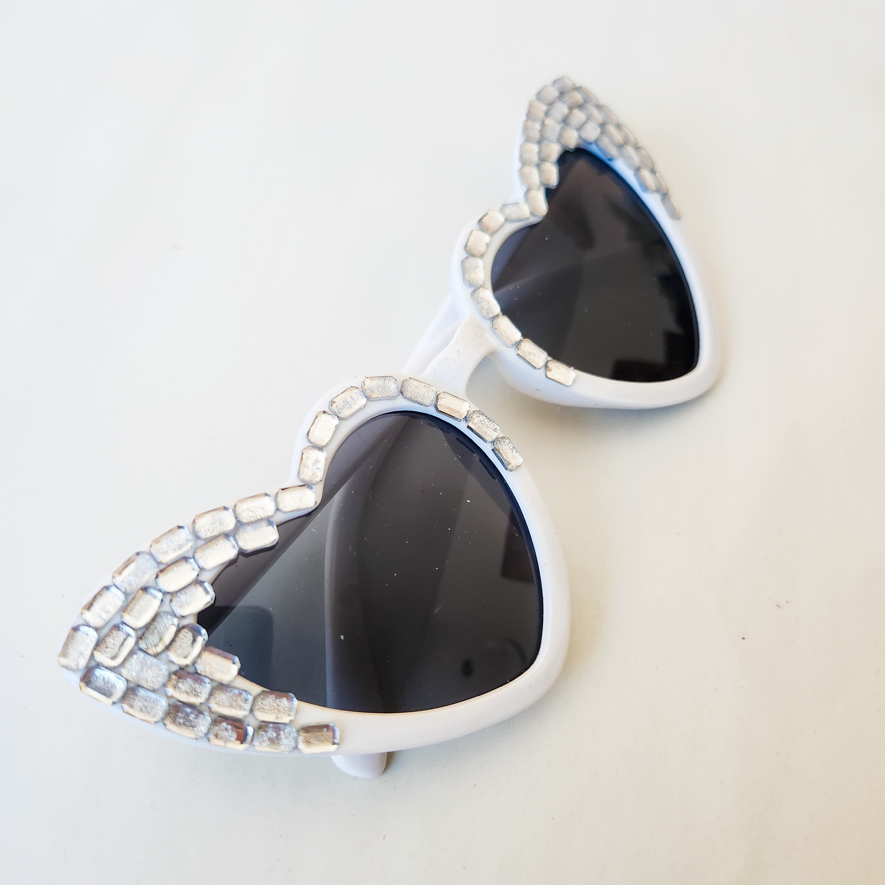 Vintage Oval Heart Rhinestone Sunglasses w UV Protection Amazon.com: YOGFIT Heart Sunglasses for Women Fashion  main image 3