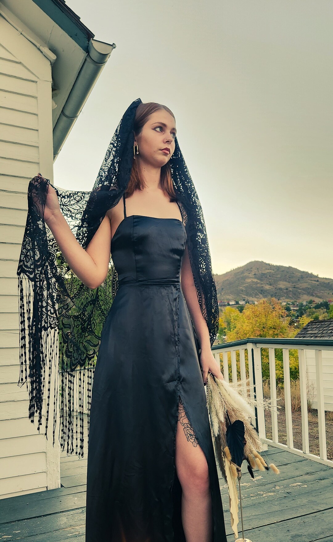 Buy The Rhiannon Vintage Style Lace Wedding Veil in Black Online in India 