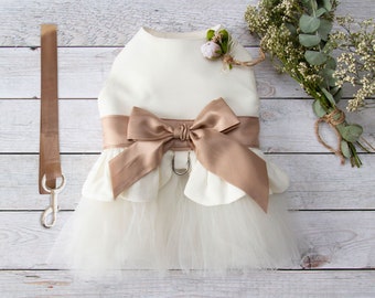 Wedding dog dress and leash, white dog dress with bow customizable, dog bridesmaid dress, wedding dog outfit, pet wedding attire