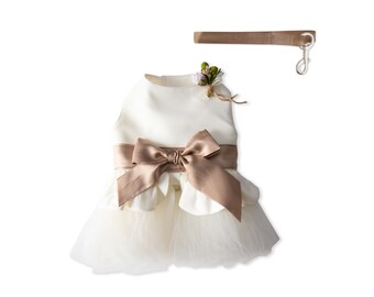 Wedding dog dress and leash, white dog dress with bow customizable, dog bridesmaid dress, wedding dog outfit, pet wedding attire