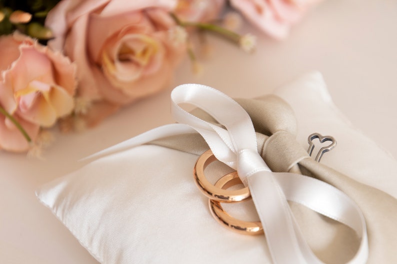 Dog Ring Bearer Pillow Dog Ring Holder White Ring Bearer Etsy