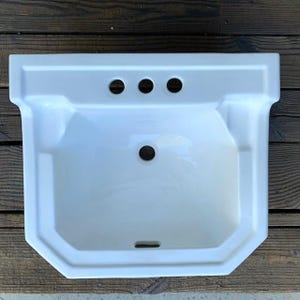 1958 Kilgore China Wall Hung Sink White