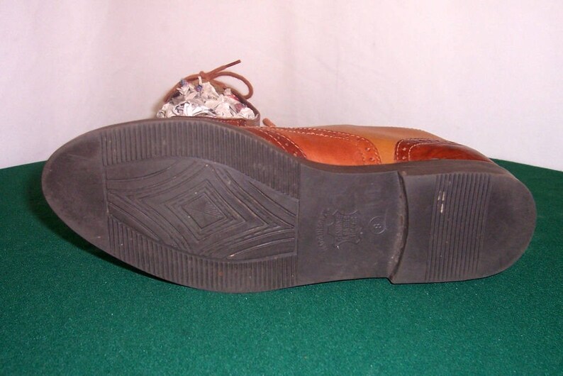 Sz 8 Vintage Multi Color Brown Genuine Leather 1990s Women Flat Lace Up Shoes.