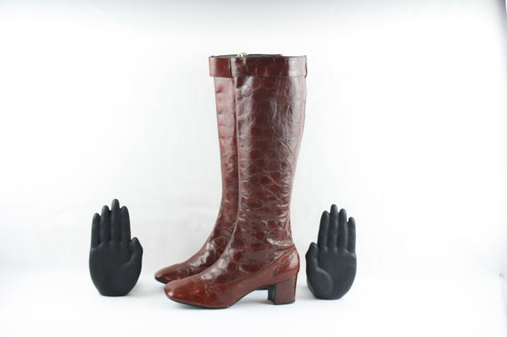 Vintage Go Go Boots. Size UnKnown. Tall Brown Genu