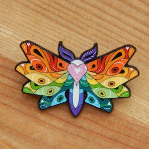 Pin de esmalte de polilla del orgullo