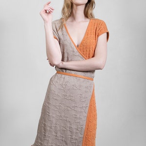 Reiner Baumwolle Strick Kleid, Melange Beige, Orange und Khaki, einzigartiges Design Reliefmuster, limitierte Auflage von polnischen folk Stickerei inspiriert Bild 3