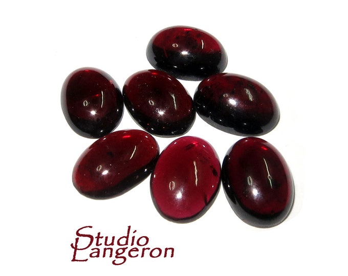 10x14 mm Garnet Oval Cabochon Natural Gemstone Calibrated Size, Garnet Gemstone, Natural gemstone, Garnet cabochon, Jewelry making - 1 piece