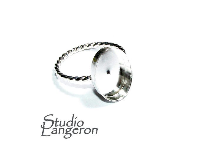 925 sterling silver twisted blank ring with oval bezel cup 10x12mm size 4, 5, 6, 7, 8, 9, 10, bezel cup, base ring, Jewelry making - 1 piece