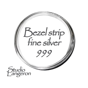 Puede incluir: Primer plano de una tira de bisel de plata, etiquetada "Bezel strip fine silver 999".