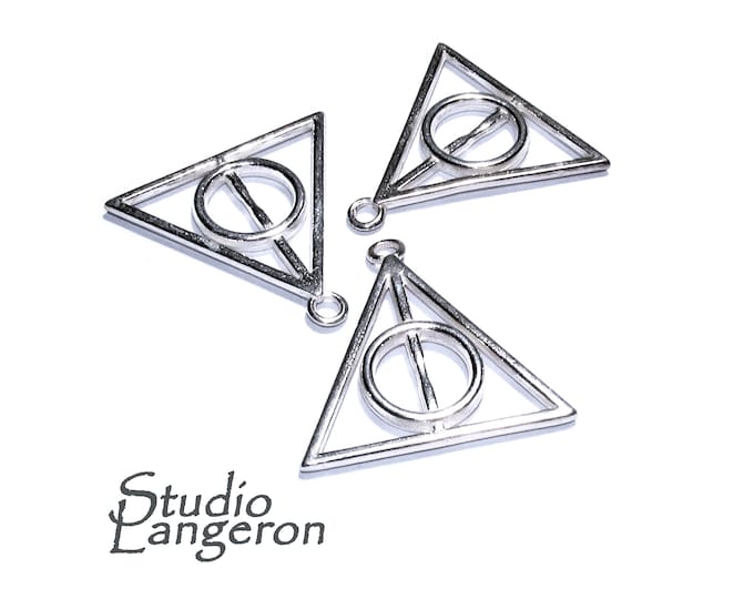 925 sterling silver triangular pendant 30x30 mm, pendant silver, triangular pendant, Jewelry making, Sterling silver - 1 piece