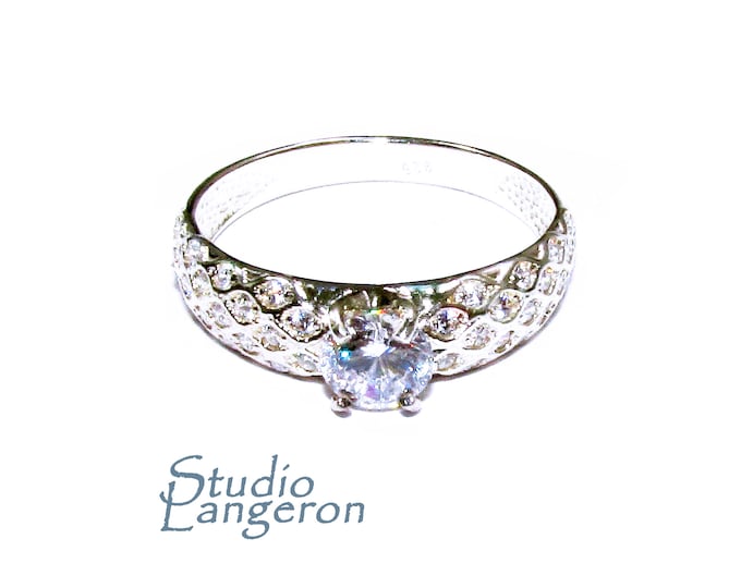White topaz ring 925 sterling silver size 8 1/2, Handmade ring, single copy, sterling silver, White topaz ring, silver ring, Gift ring