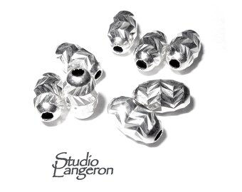 925 Sterling Silver Diamond cut shiny oval Beads Size 4.0x6.5 mm, Jewelry making, Diamond cut, oval Beads, Silver oval beads - 1 piece