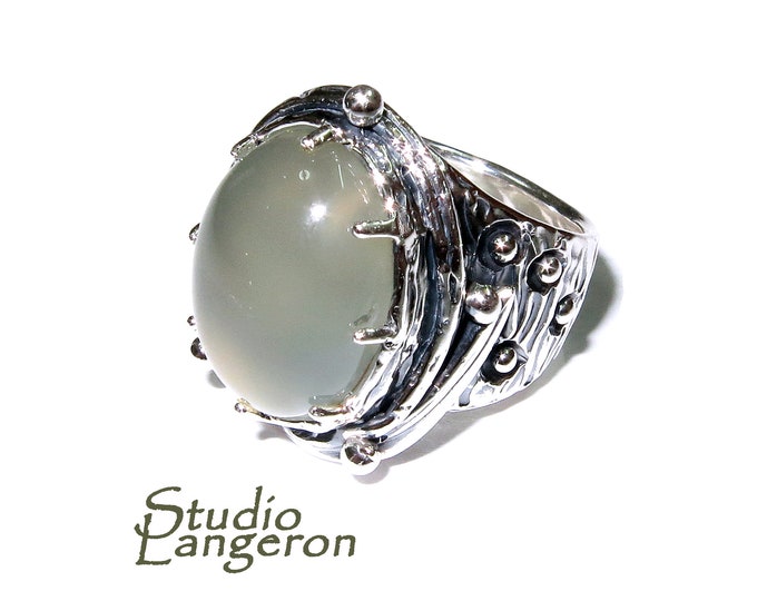Statement moonstone ring 925 sterling silver size 7, Handmade ring, single copy, 925 sterling silver, Natural Gray moonstone, gemstone
