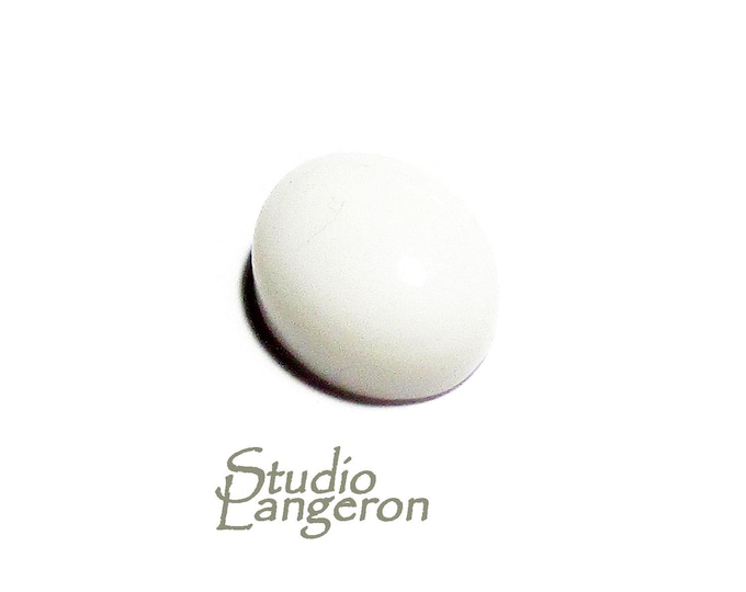 SALE!  Natural Cacholong, cabochon, size 8x10x5mm, Natural Cacholong, Natural Gemstone, Jewelry making - 1 piece