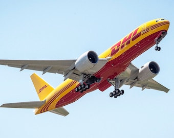 Express delivery by DHL Post