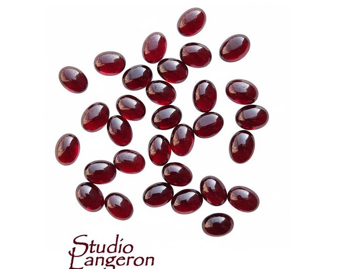 4x6 mm Garnet oval Cabochon Natural Gemstone Calibrated Size, Garnet Gemstone, Natural gemstone, Garnet cabochon, Jewelry making - 1 piece