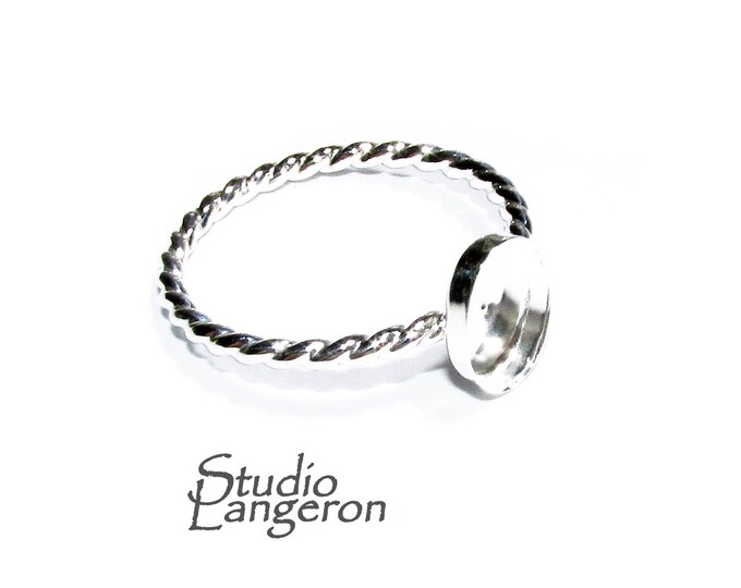 925 sterling silver twisted blank ring with oval bezel cup 7x9mm size 4, 5, 6, 7, 8, 9, 10, bezel cup, base ring, Jewelry making - 1 piece