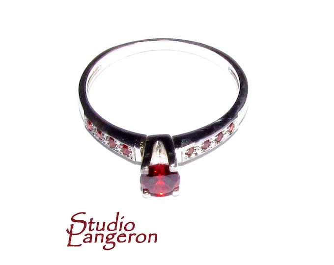Garnet ring 925 sterling silver size 6, handmade ring, single copy, sterling silver, Garnet, 925 silver ring, gemstone, Gift ring