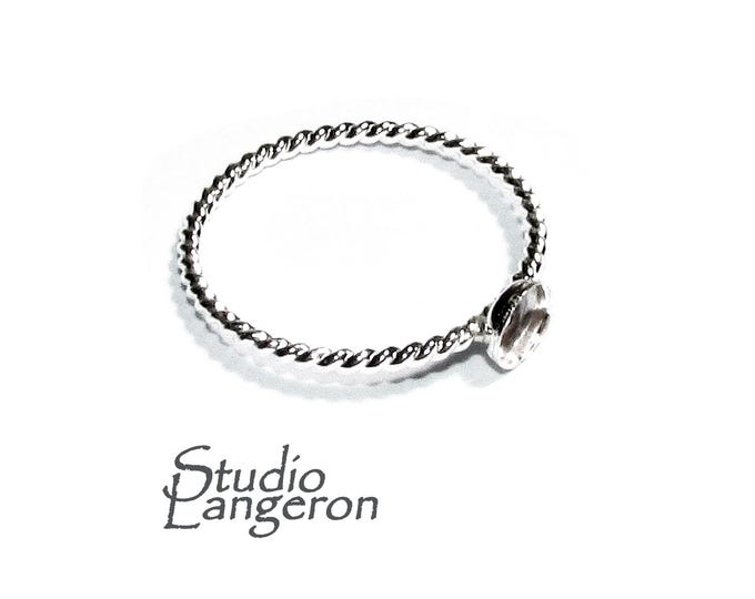 925 sterling silver twisted blank ring with bezel cup 5 mm size 4, 5, 6, 7, 8, 9, 10, bezel cup, base ring, Jewelry making - 1 piece