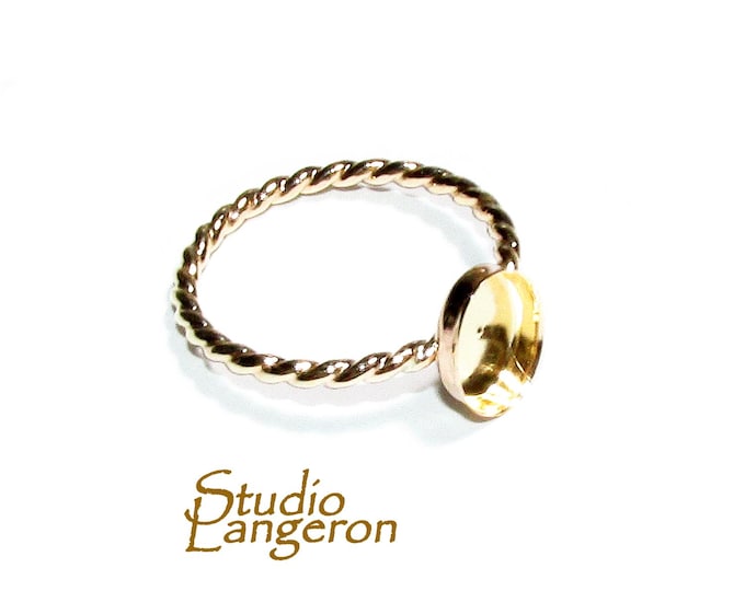 14K Yellow gold filled twisted blank ring with bezel cup 6x8mm size 4, 5, 6, 7, 8, 9, 10, Base ring, Bezel cup, Jewelry making - 1 piece