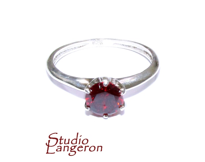 Garnet ring 925 sterling silver size 5 1/2, handmade ring, single copy, sterling silver, Garnet, 925 silver ring, gemstone, Gift ring