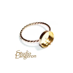 14K Yellow gold filled twisted blank ring with bezel cup 10mm size 4, 5, 6, 7, 8, 9, 10, Jewelry making, Mounting ring, bezel cup - 1 piece