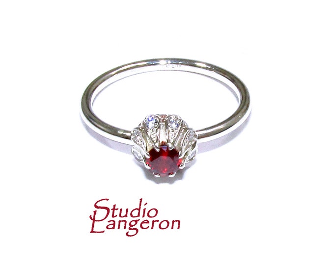 Garnet ring 925 sterling silver size 6, handmade ring, single copy, sterling silver, Garnet, 925 silver ring, gemstone, Gift ring