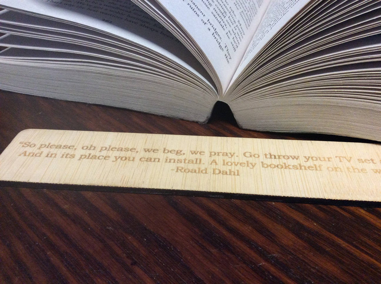 Houten bladwijzer Roald Dahl boekenplank citaat Etsy