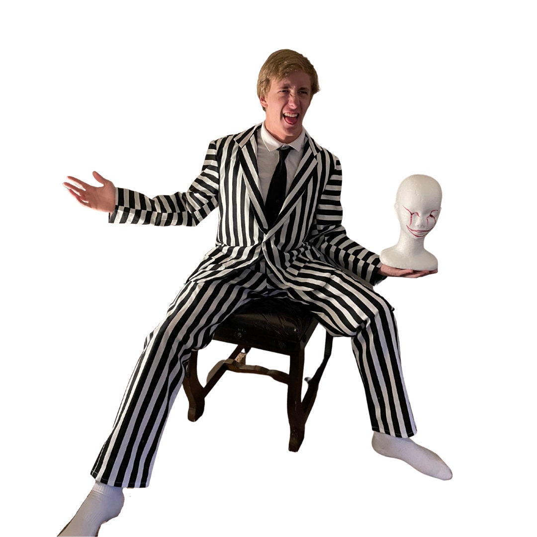TRAJE BLANCO Y NEGRO inspirado en la película Beetlejuice de los
