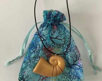 The little mermaid Ursula necklace