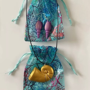 Ursula Necklace and Earrings set