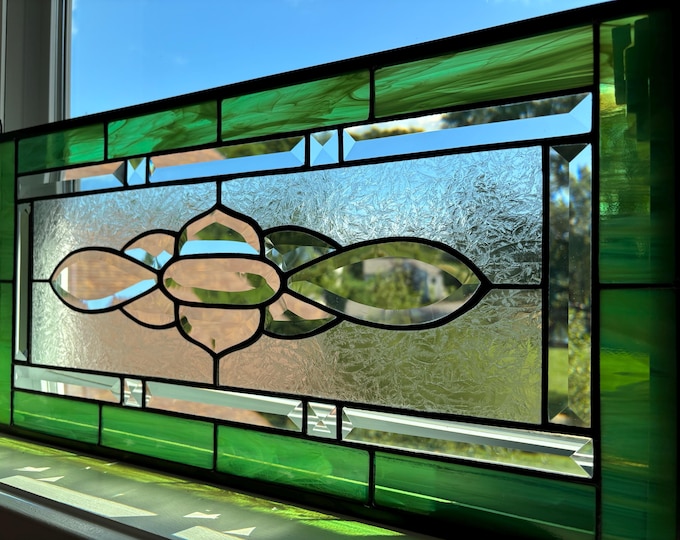 HoneyDewGlass Green Wispy Cluster Stained Glass Panel with Glue Chip Glass, 11.5" X 23.5"