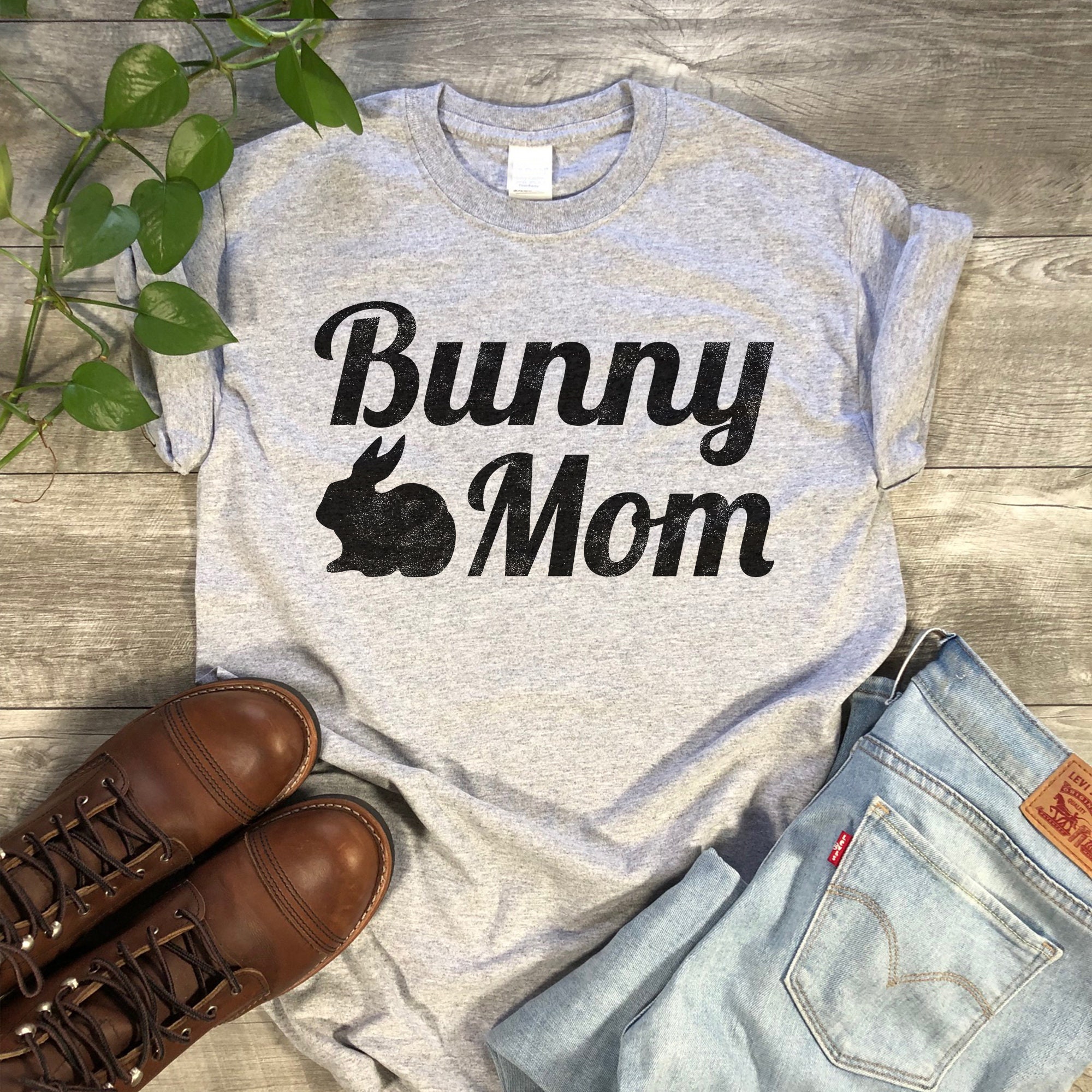 Bunny Mom Shirt. Bunny T-shirt. Mommy Shirt. Mother’s Day | Etsy