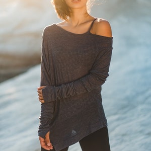 Übergroßes schulterfreies Baumwoll-Polyester-Oberteil / lose Grundbluse für Damen