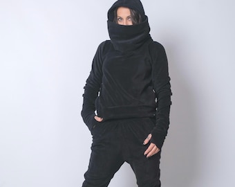 Sudadera Negra Unisex Holgada – Suéter con Cuello Alto y Bolsillos, Post-Apocalíptico