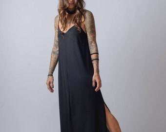 Black strappy midi loose dress/V neck casual side splits dress/Elegant sleeveless midi dress