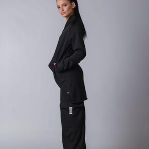 Oversized women’s cargo joggers perfect for streetwear outfits and everyday casual looks