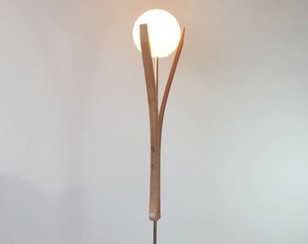 North American version floor lamp in recycled oak base 30cm globe 20cm led,