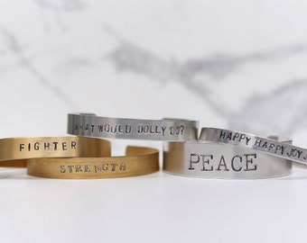 Pulsera personalizada de puño de plata o cobre / bronce - estampada a mano - Custom Saying - Múltiples anchos