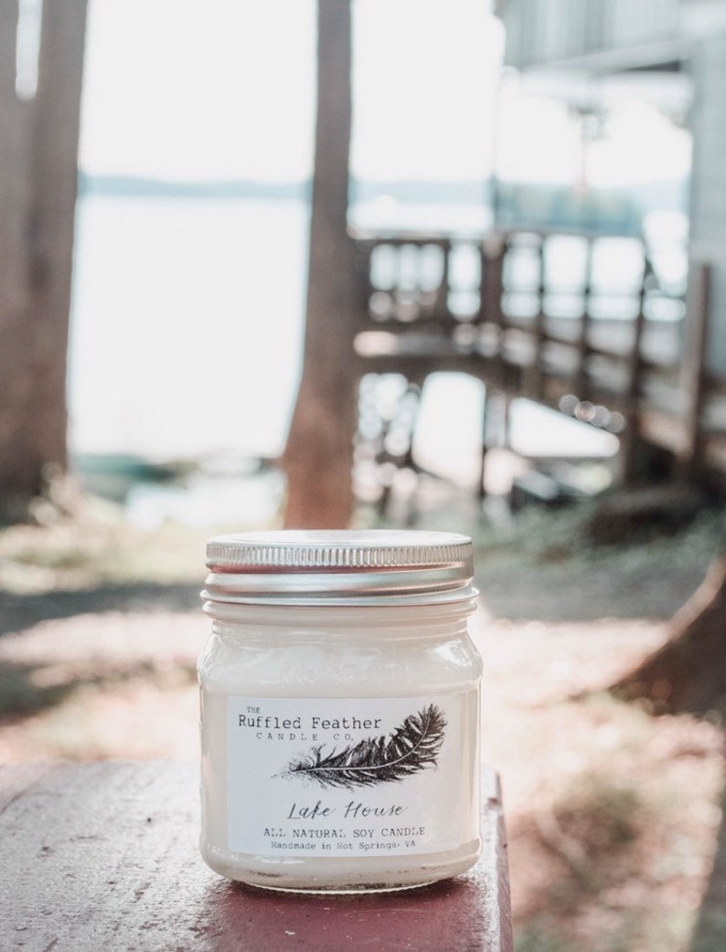 Lake House Soy Candle - Thumbnail 3