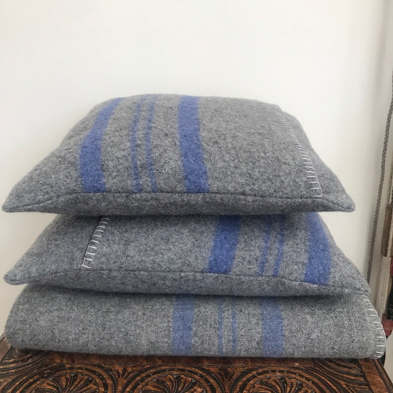 Vintage Australian Blanket With Label 2 Cushions Etsy UK