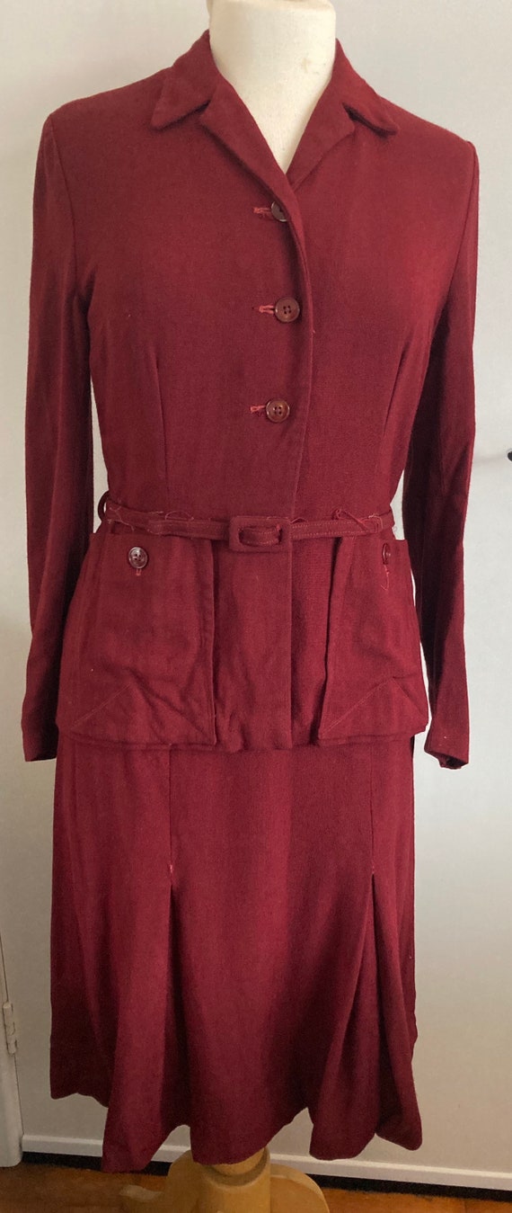Vintage burgundy two piece suit & belt 1940’s Fash