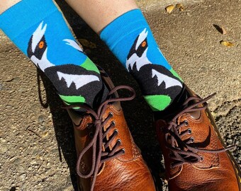 Singing magpie socks