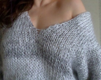 Maglione grigio bianco mohair melange con scollo a V # Pullover bianco grigio mohair # Regalo donna