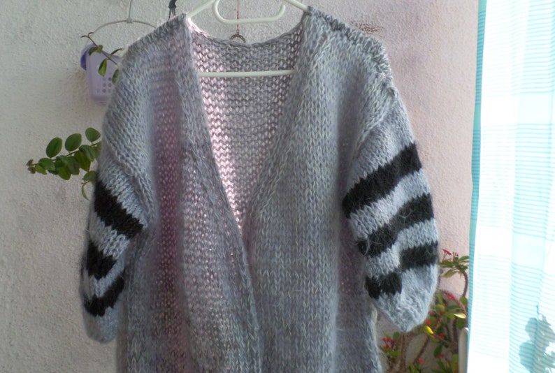 Sofort lieferbar Graue Bernadette Mohair Strickjacke, Warme Winter Strickjacke, Geschenk für Sie, Weihnachtsfrau Geschenk Bild 6