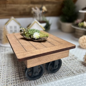 Miniature Farmhouse Coffee Table, Dollhouse Decor, 1:12 Scale Wagon Wheel Coffee Table, Rustic Mini Living Room Furniture, Dollhouse Miniatu